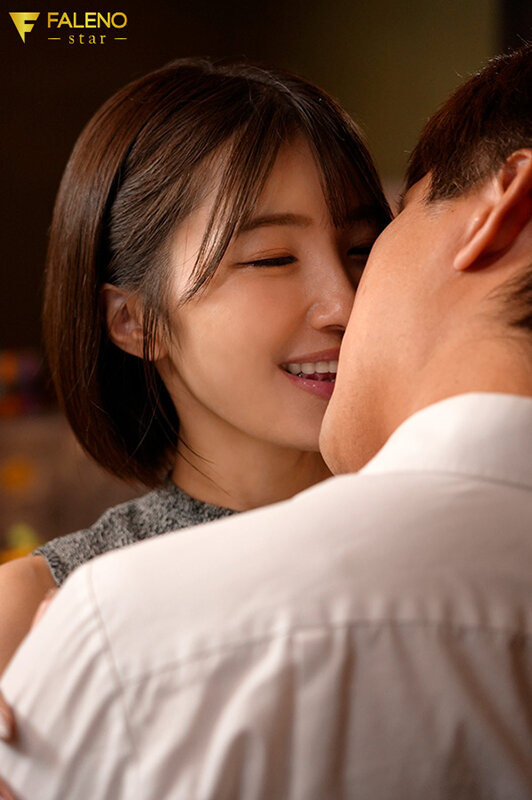 向かい部屋に住んでるモデルお姉さんに性欲を満たすためのグラインド杭打ち騎乗位で責められて金玉無くなるまで射精させられた つばさ舞 4