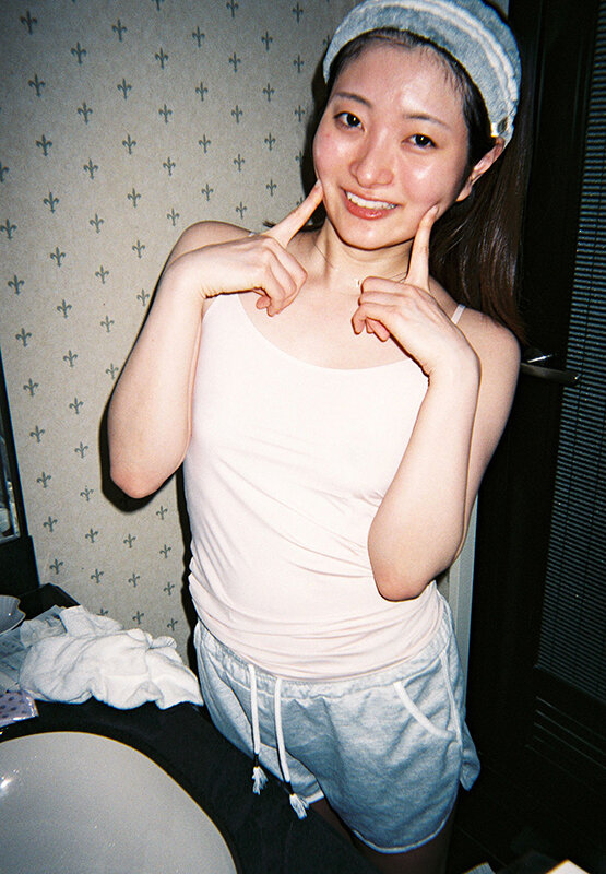 金曜の夜、何度も中出しをした想い出を残したくて…ほんわか美人セフレちゃん中城葵と朝から晩まで精飲と中出しをした週末2日目の記録 5