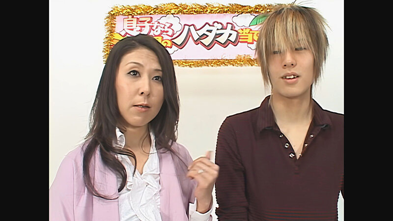 【 AI リマスター版 】息子なら母親の裸当ててみて! 1