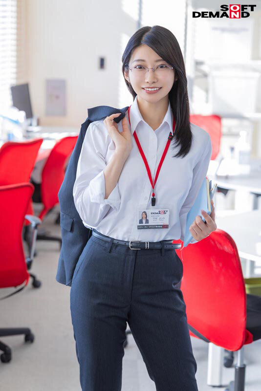 【特典版】秘書 守屋よしの 初AV出演 2