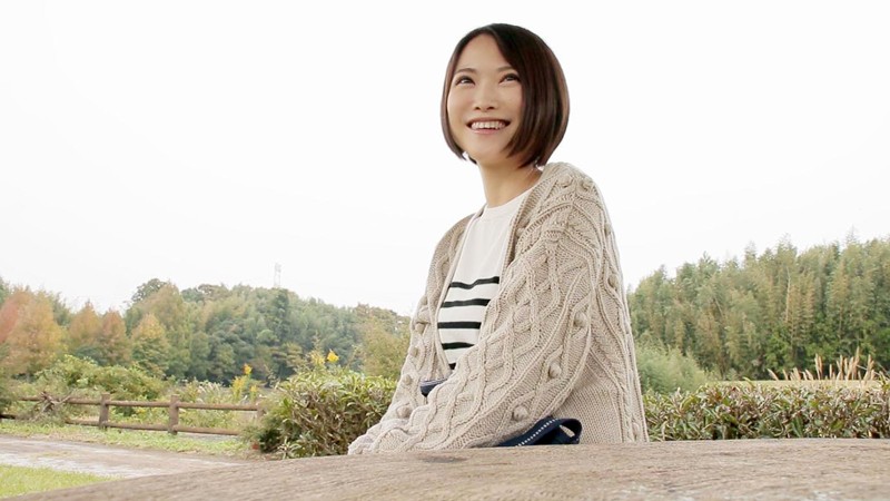 自然豊かな田舎町で出会った誰もがヒトメボレする天然美人 上原千佳 32歳 AV DEBUT 1