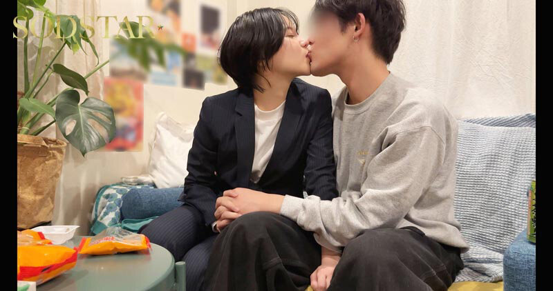 「3日間すっぴんで過ごす彼女と休日4SEX」付き合って1ヵ月の僕らは仕事終わりの金曜日に僕の家の最寄り駅で待ち合わせをして、初めてお泊りをした。翌日彼女は帰る予定だったけど、まだずっとそばにいたくて、週末はずっと僕の家でSEXをしていた。そんな何の変哲… 柴崎はる 4