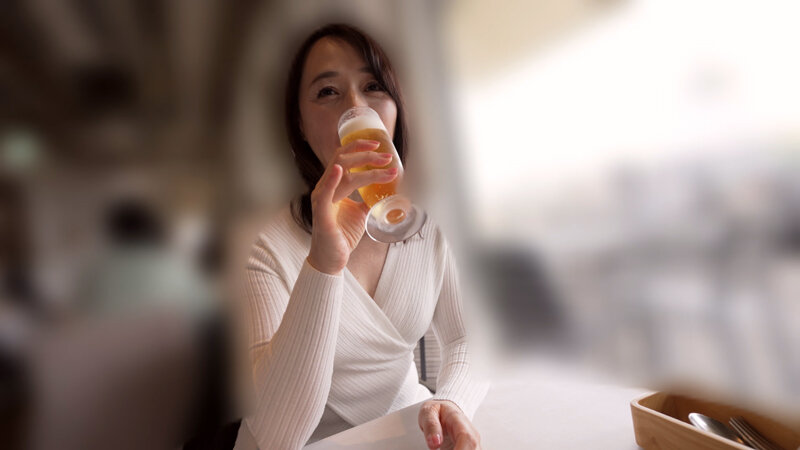 性欲絶倫の男とホテルに一日缶詰デート~ひと目を忍んでイカされまくる最高のSEX漬け不倫~ 安野由美 3