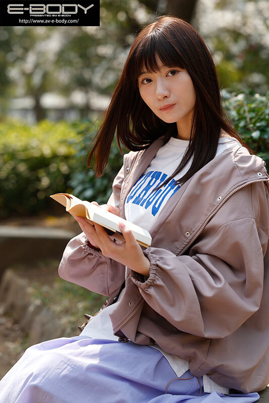 初めて出来た彼女を脱がしたら…着衣から想像できない物凄いスリム美白巨乳 大興奮の僕は性欲尽きるまでハメまくった 設楽ゆうひ 2