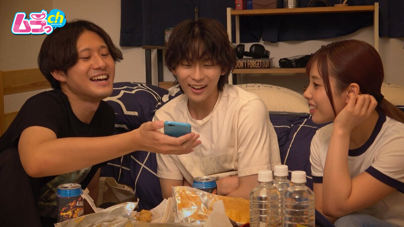 ニンゲン観察 「王様の命令は絶対だよね?」王様ゲームで押しに弱いバイトの女友達を口説いて生SEX!ロールキャベツ系イケメン生チ●ポに堕ちていくうぶっ娘女子大生。 2