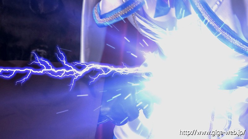 美魔女フォンテーヌ ~屈辱のガクガク痙攣イキ~ 川菜美鈴 5