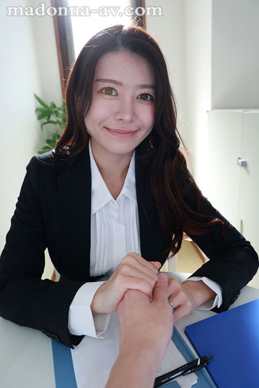 【VR】篠原いよ 初VR Hカップのズルい程イイオンナを目の前で体感できる超高画質8K 「私、あなたのせいでもっと敏感になっちゃった…」 産後、感度が上がった部長の嫁・いよさんと不倫関係の僕は 月に1度、部長が地方出張の度に種付け中出しを続けています。 3