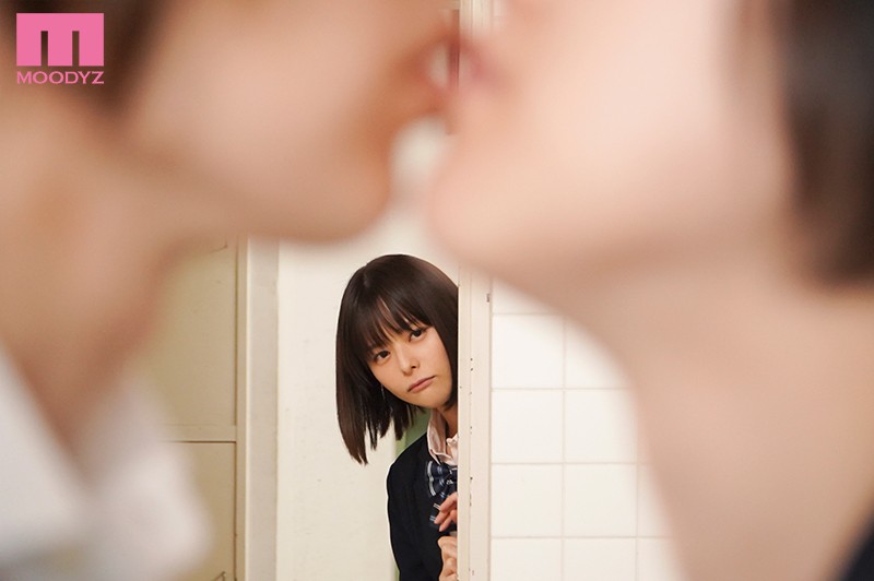 はじめて彼女ができたので幼なじみとSEXや中出しの練習をする事にした 月乃ルナ 2