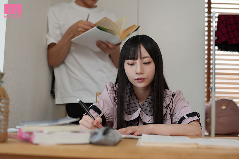 引きこもりヤンデレ地雷生徒を野外に連れ出したらラブホテルに連れ込まれチ〇ポが狂うまで痴女られて人生破滅した僕 七沢みあ 1