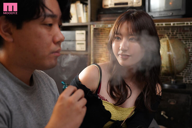 「媚薬使っていきなり白目剥いちゃうかもしれないの、恥ずかしいからさ…」 私と媚薬エッチしない? 東京で彼氏ができたという幼馴染が田舎に帰省中にボクを実験台に媚薬SEXを試してきました… 一ノ瀬あおい 1