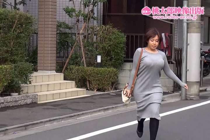 窒息注意!むっちりエクセレントボディ塚田詩織BEST4時間 日本人ばなれのワガママなカラダだけど…感度抜群なんです 1