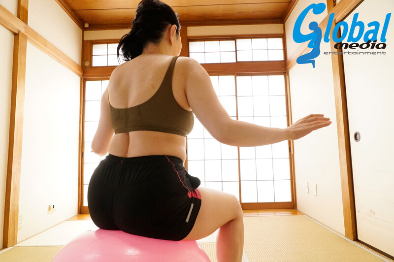 母の尻 抜き挿し丸見え近親相姦 其の拾参 三枝由梨 1