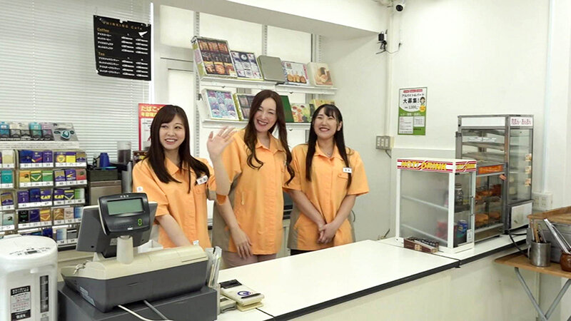 【連続スケベ小説】コンビニで働く巨乳母娘3~店内でチンポをつまみ食いするHカップ女子大生次女・こころさん 綾瀬こころ 1