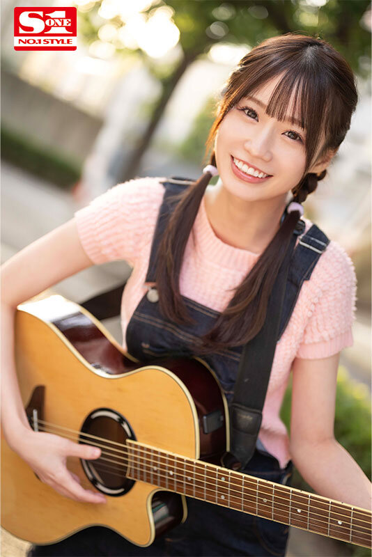 【VR】「元気をもらってたのは私の方だよ」笑顔と歌声で元気をくれる未歩ななちゃんの路上ライブに通い続けて1年…聞いてるこっちが赤面するほど恥ずかしい告白に胸キュン 世界一甘くてとろけるイチャラブSEX 2