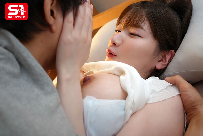 世話焼きのお姉ちゃんにボッキ見せながら本気でお願いしたらヤラせてくれた。 鷲尾めい 3