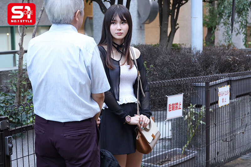 水乃なのはさん(23)は昨年、東京・歌●伎町の某公園周辺で売春目的の「立ちんぼ」を行い、中年男性との変態的な本番行為を繰り返すうちに性的興奮を覚え強く依存するようになってしまいました。 2