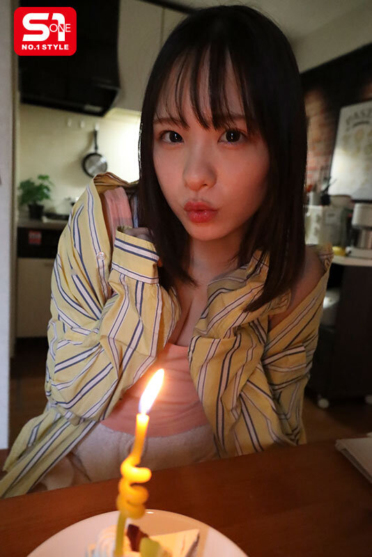 ヤリサーの男達に雑に寝取られといてピースなんかすんなよ… 僕の大切な年下彼女が大学のチャラ男たちとノリノリSEXを楽しんでいた…。 村上悠華 2