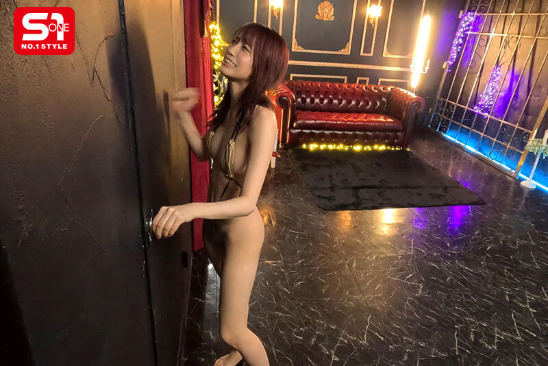 ガチムチ男まみれのおま●こイカセ部屋に10時間とじ込められたプチカワ少女 未歩なな 1