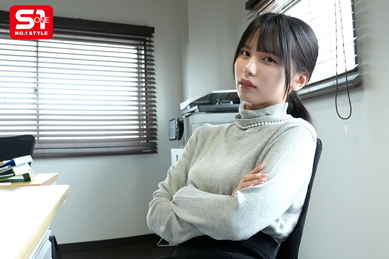 出張先ホテルでチビのくせに生意気な新卒OLと相部屋… この絶好の機会に鷲掴みイラマレ●プで男の力の怖さを分からせてやった。 渚あいり 1