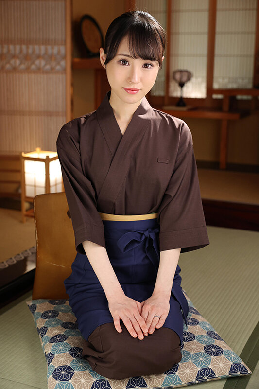 【VR】【8K VR】温泉旅行先の旅館で結婚を控える仲居の弱みを握り無理やり奉仕させ何度も中出しした1泊2日! 上田紗奈 2