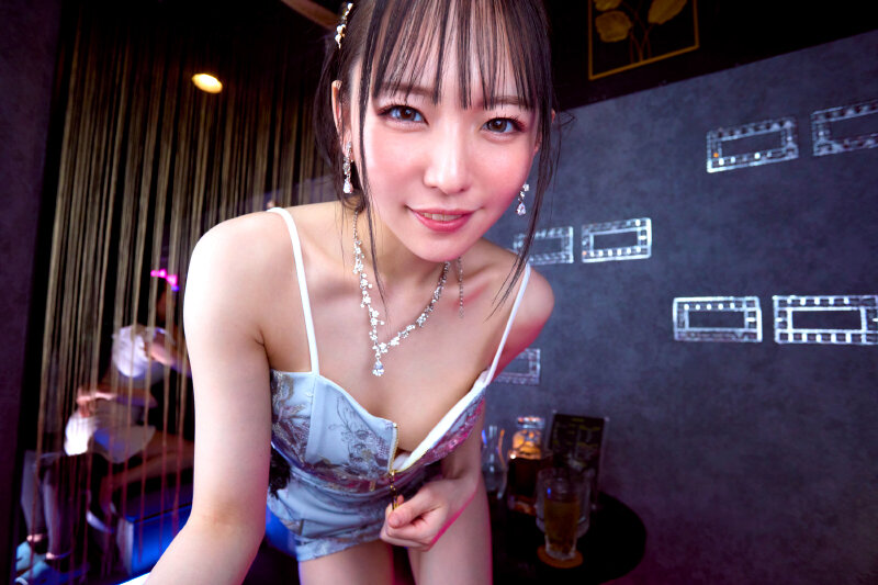 【VR】【8K】仕事中でもお構いなし!小悪魔色恋営業 MEISA 3