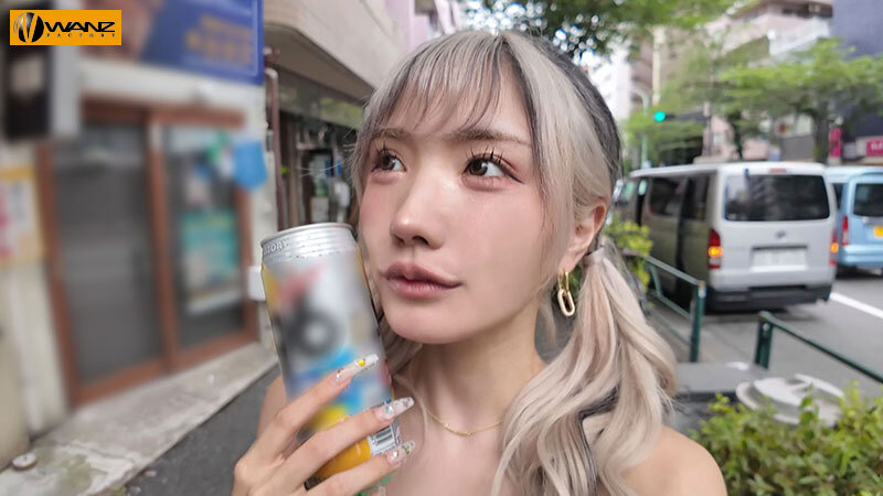 「イイって言うまで射精(だ)すなよ?」パンピーどM男をとっ捕まえてコリコリ乳首ジャック!手コキ寸止め焦らし痴女のナマパコ散歩 春陽モカ 3